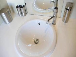 Renovated T2 for 4 Near Park Apartment in Bordeaux