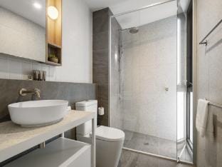 Cosmopolitan 1-Bed - Fremantle Beach Front Apartment in North Fremantle