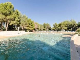 Room Villa 8 People with private pool and view of the golf course - Exclusive - super Home Apartment in Mallemort