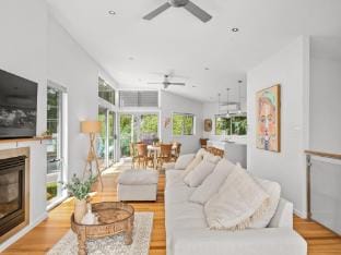 Luxurious 5-Bed Home by Avoca Beach Apartment in Cape Three Points Road