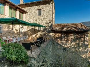 Apartment in farmhouse with pool Apartment in Umbria