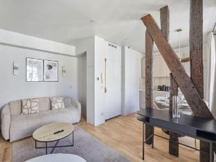 Charming 1BDR AC  Le Marais Centre de Paris Apartment in Paris