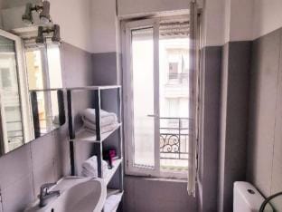 Cute Studio with View, Near Beach Apartment in Nice