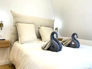 The Grand Palais Beach Sea View Tennis Apartment in Benerville-sur-Mer