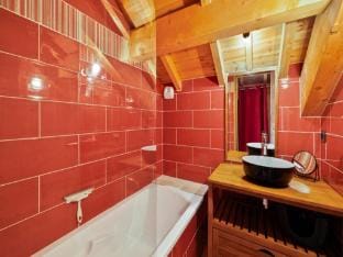 Comfortable stay at Residence Marmottant Apartment in La Salle-les-Alpes