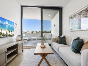 Modern 1-Bed Apartment with Views in Fremantle Apartment in North Fremantle
