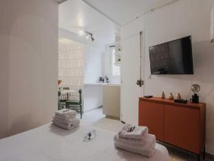 Welcoming Studio for 2 people - Epinettes Apartment in Paris