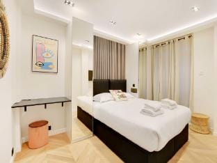 Elegant apartment - 2BR6P - Le Marais Apartment in Paris