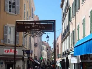 Palais  Croisette, Spacious 2-Room with Balcony Apartment in Cannes