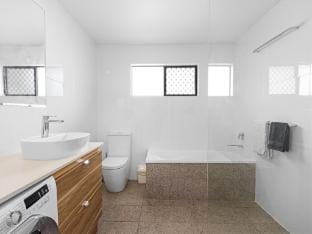 Spacious 3-Bed Home with Large Balcony Apartment in Hervey Bay