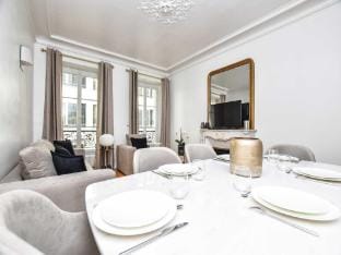 Charming Apartment - 3BR8P - PereireChamperret Apartment in Paris