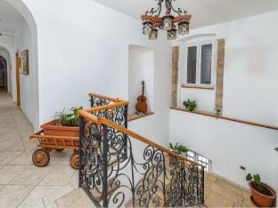 Apartment in Cres with Sea View and Old Town Apartment in Cres