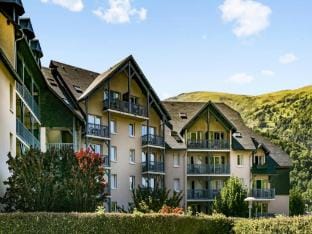 Apartment in Saint-Lary near Thermal Baths Apartment in Saint-Lary-Soulan