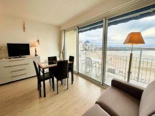 Studio for 4 People Apartment in Quiberon