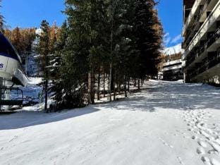 Apartment in Vars with Ski-InSki-Out Access Apartment in Provence-Alpes-Côte d'Azur