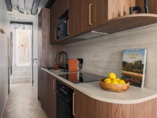 AC Apartment 2BR6P - Notre-Dame de Paris Apartment in Paris