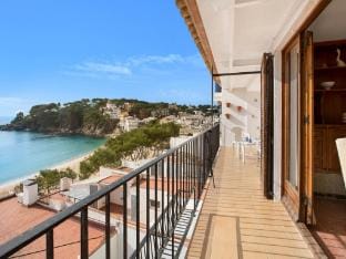 Apartment in Llafranc with Sea Views Apartment in Llafranc