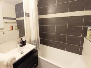 Beautiful Apt with Balcony 5 Min Beach Apartment in Nice