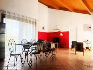 Room Farmhouse House 1014 People Apartment in Nouvelle-Aquitaine