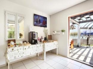 room apartment for 8 people Apartment in Cabriès