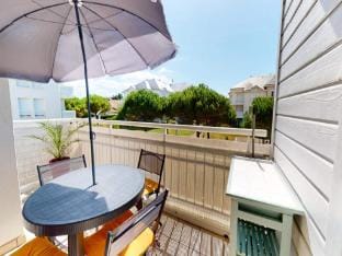 Le Lys de Mer 300 m beach for 4 people Apartment in Saint-Gilles-Croix-de-Vie