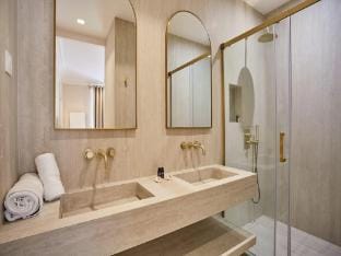 Apartment in the Marais with Air-conditioned Apartment in Paris