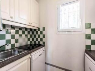 Apartment in Mallemort near Pont Royal Apartment in Mallemort