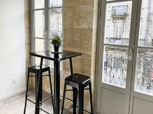 Super Appartement Clim Et Pierre Bordelaise Apartment in Bordeaux
