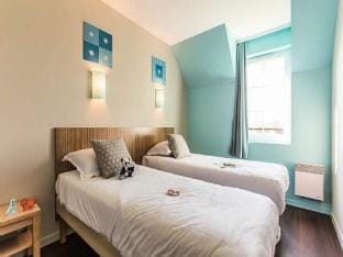 room house for 6 people Comfort Apartment in Normandy