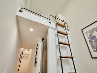 Modern Studio-Faubourg Saint-Honore Apartment in Paris