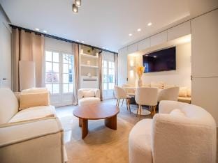 Elegant apartment - 2BR-6P - Notre Dame Cathedral Apartment in Paris