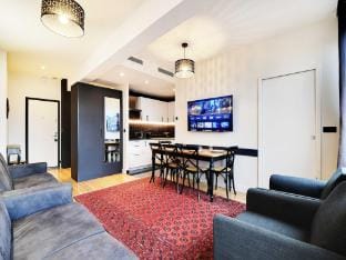 Modern apartment near Palais Garnier Apartment in Paris