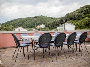 Guest House Villa Anggela - Triple room with Balcony and Garden View Apartment in Supetarska Draga
