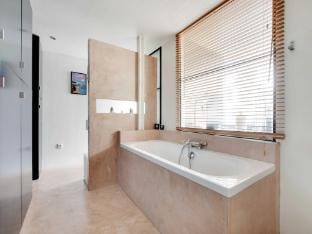 Chic  Spacious Loft 3BR6P Paris Center Apartment in Paris