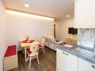 The Woodland Nook Apartments Bohinj - Two Bedroom Apartment with Balcony Apartment in Slovenia