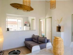 Les Mouettes 2BR Sea View, Beach 30m Away, 3 Stars Apartment in Occitanie