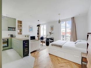 Charming studio - 2P - Canal Apartment in Paris