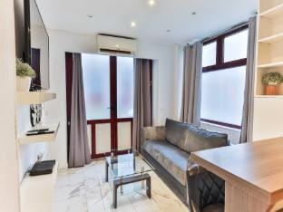 Cozy apartment - 1BR4P - Eiffel Tower Apartment in Paris