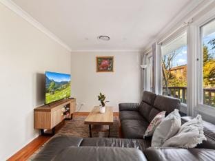 Bed Pet-Friendly Near Wentworth Apartment in Wentworth Falls