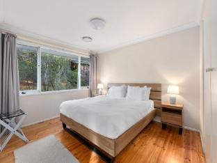 Bed Pet-Friendly Near Wentworth Apartment in Wentworth Falls