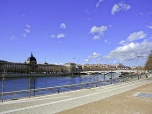 DIFY Rue Pasteur - Quai du Rhone Apartment in Lyon
