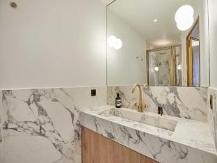 Sublime new flat Louvre Palais-Royal Apartment in Paris