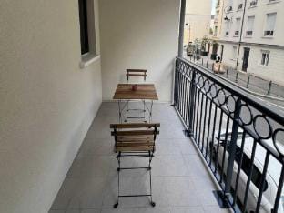 Elegant Appt - 2BDR6P - Near Paris  La Defense Apartment in Puteaux