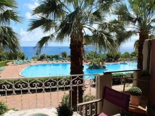 Seafront apartment in Finale Apartment in Sicily