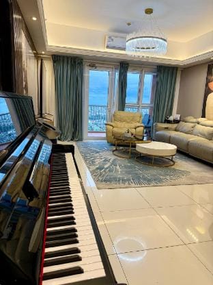 Casa Venezia – Central 4BR Luxury Family Suite Apartment in Makati