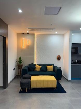 The Crevis by DiMerro |33rd Floor City & Pool View Apartment in Noida