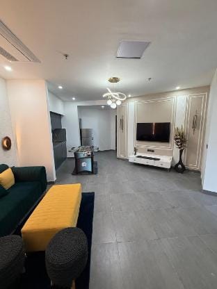 The Crevis by DiMerro |33rd Floor City & Pool View Apartment in Noida
