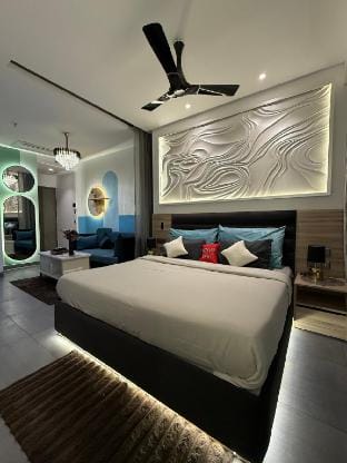 The Euphoria by DiMerro | 40th Floor River View Apartment in Noida