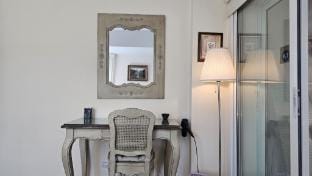 NIC(303) - STAY Vintage Central Suites Apartment in Nicosia City