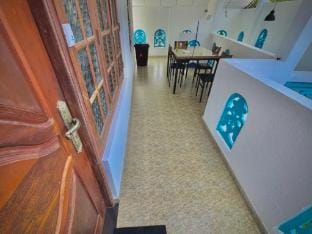 Jay Lux Apartments  5 min beach 15 mins to AirPort Apartment in Negombo